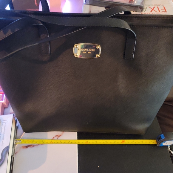 Purse - Picture 1 of 7